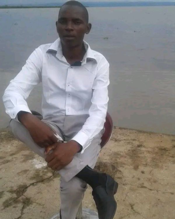 Felix manyasa